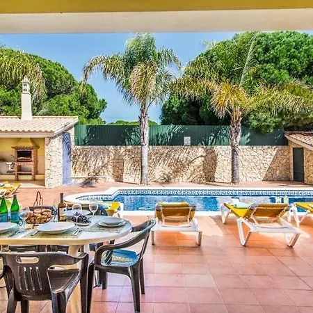 Villa Olhos De Agua Sleeps 8 Pool Air Con Wifi Olhos de Agua (Albufeira)