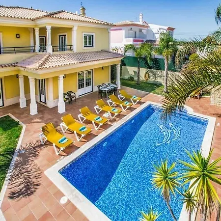 Olhos De Agua Sleeps 8 Pool Air Con Wifi Villa