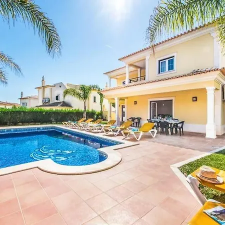 Olhos De Agua Sleeps 8 Pool Air Con Wifi
